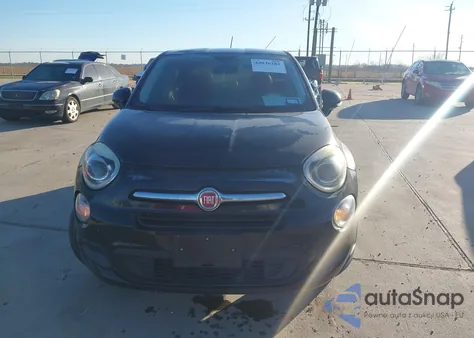 2016 Fiat 500X Easy z USA, uszkodzony, nr VIN ZFBCFYBT5GP376179
